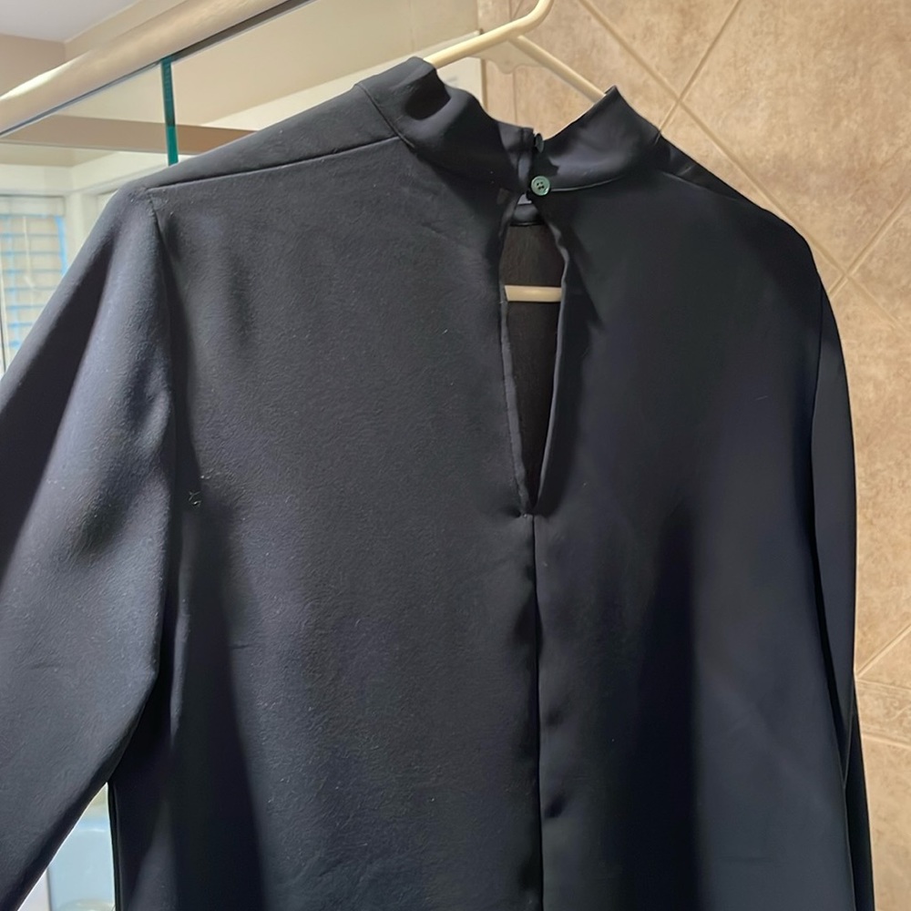 Aritzia Babaton Blouse Emerald Green Size Medium